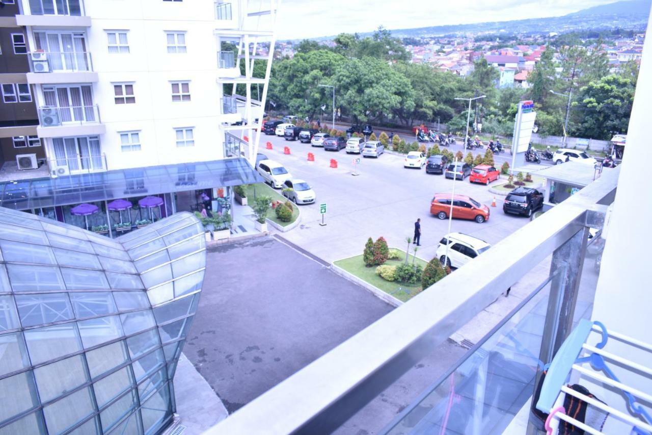 Ferienwohnung Gateway Pasteur 2Br Tower Depan Ruby 7 C Bandung Exterior foto